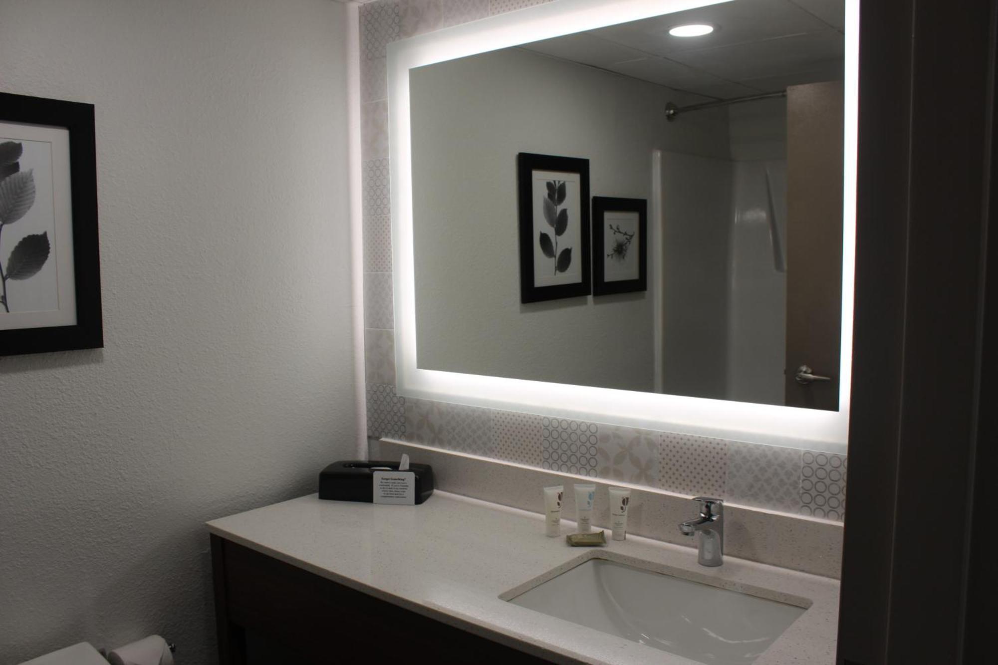 Country Inn & Suites By Radisson, Dunbar - Charleston 외부 사진