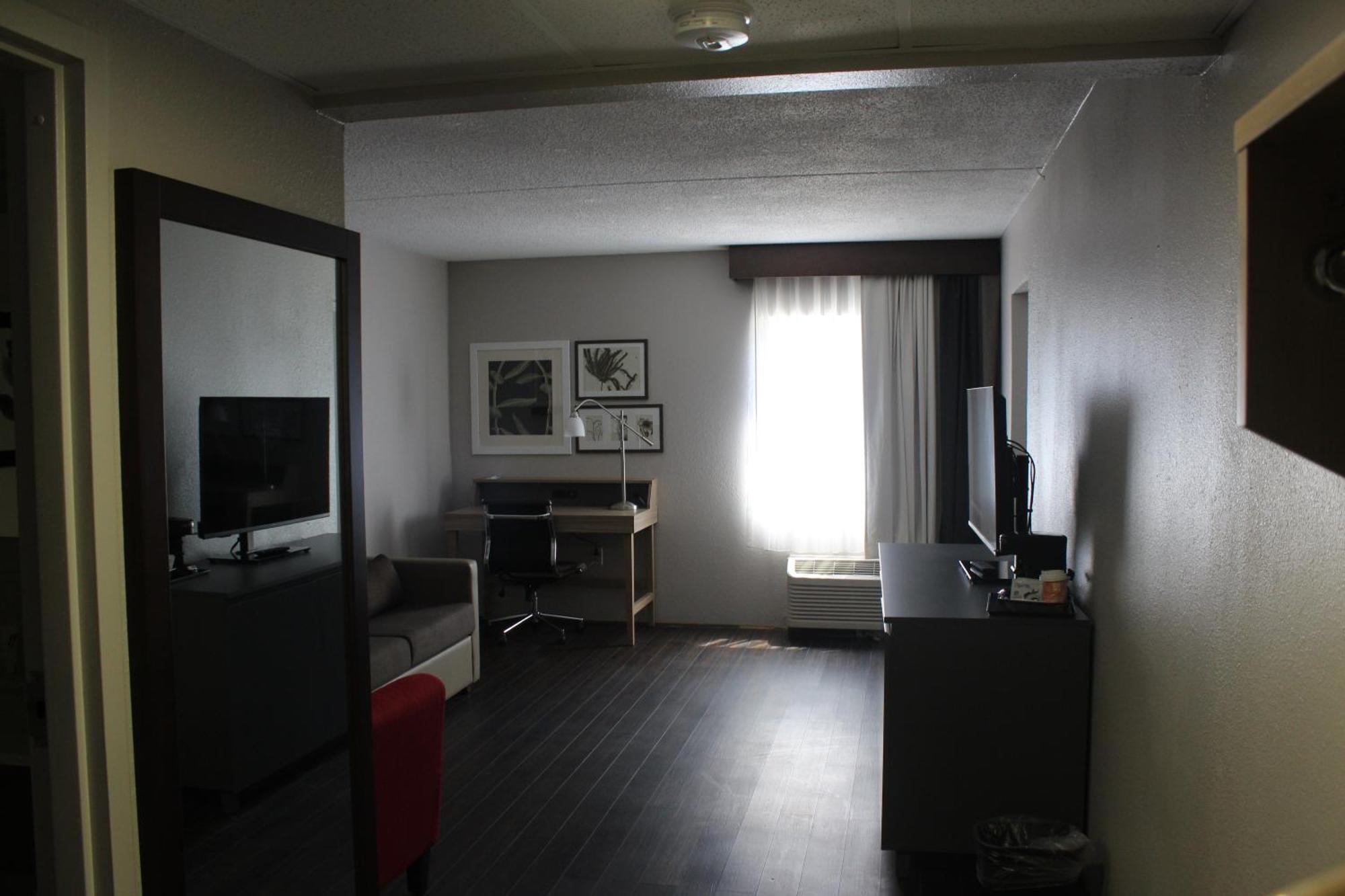 Country Inn & Suites By Radisson, Dunbar - Charleston 외부 사진