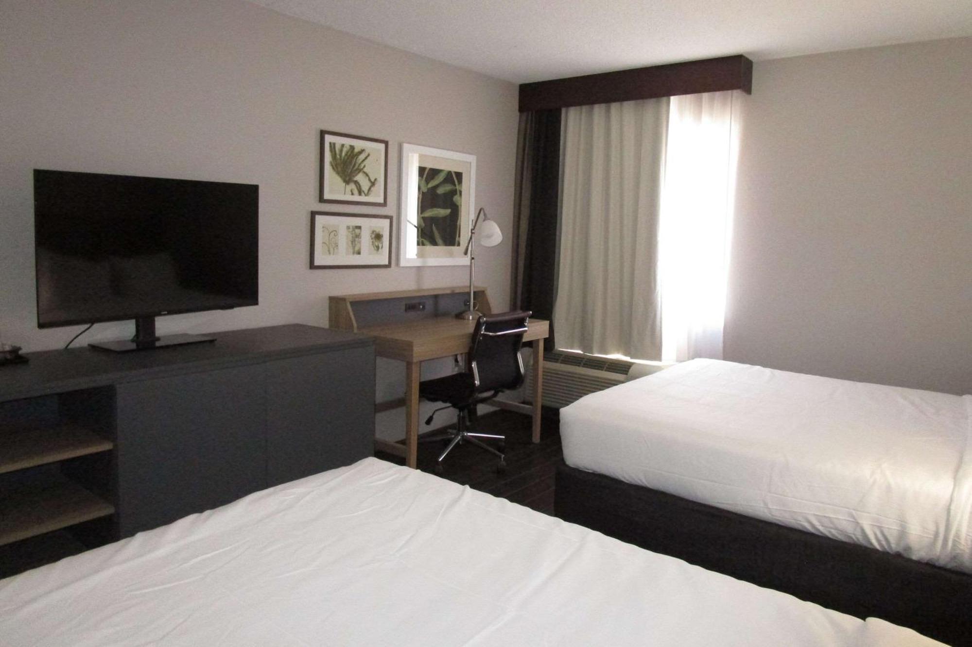 Country Inn & Suites By Radisson, Dunbar - Charleston 외부 사진